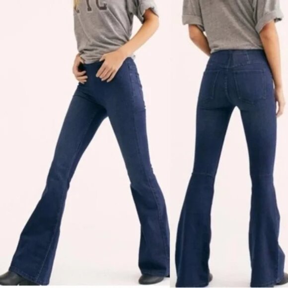 WE THE FREE Jeans Womens 30 Blue High Rise Penny Pull-On Flare Stretch Denim 70s - Picture 1 of 14